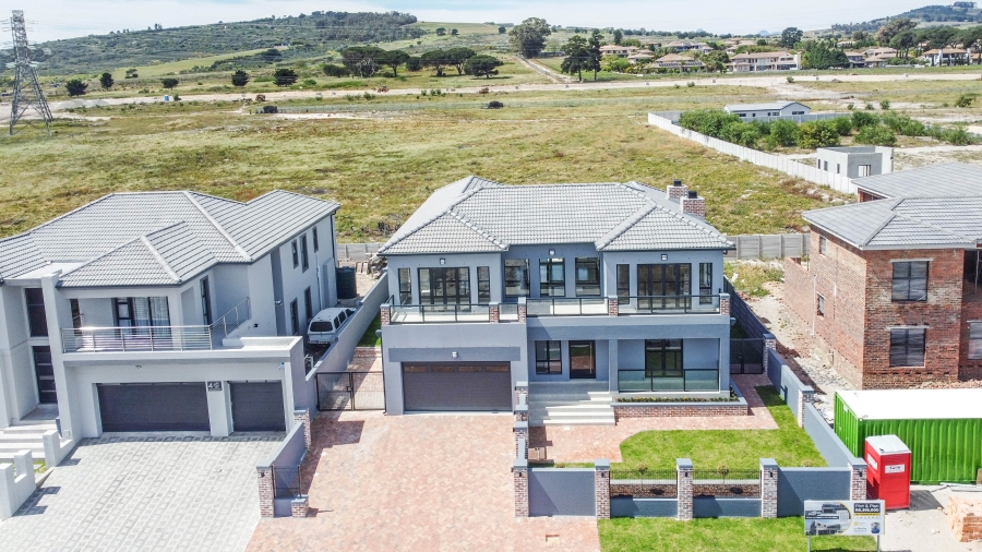 4 Bedroom Property for Sale in Haasendal Western Cape